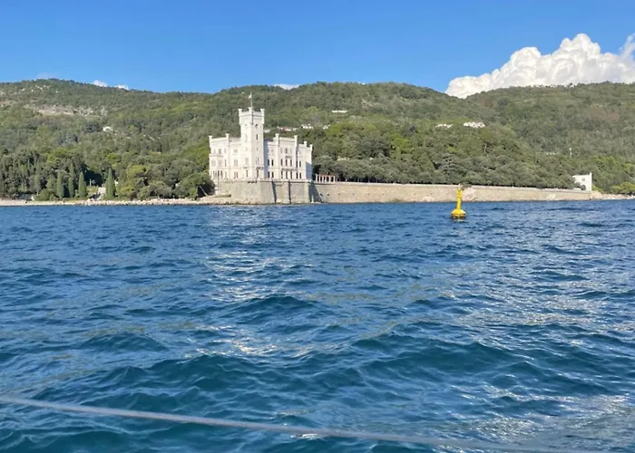 Art Loft Πανσιόν 3*