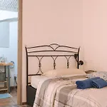Art Loft בית הארחה 3*