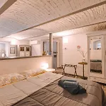 בית הארחה Art Loft 3*