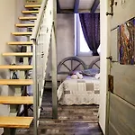 בית הארחה Art Loft 3*