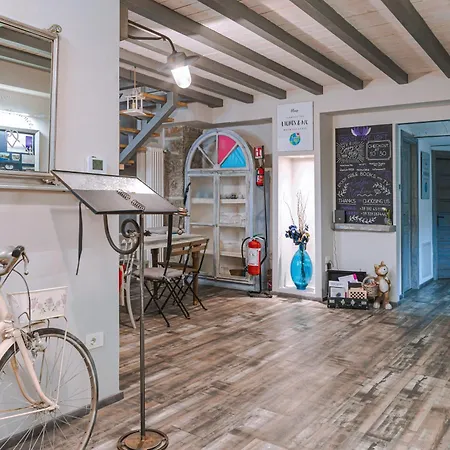 بيت ضيافة Art Loft