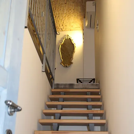 בית הארחה Art Loft טריאסטה