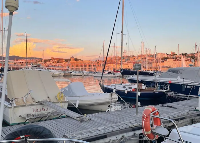 Art Loft Πανσιόν